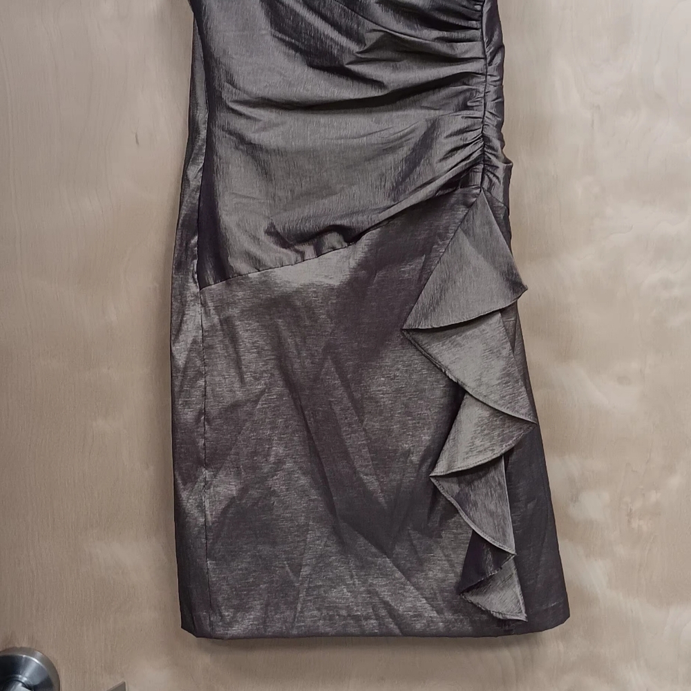 R&M Richard's one shoulder taffeta  short dress size 6